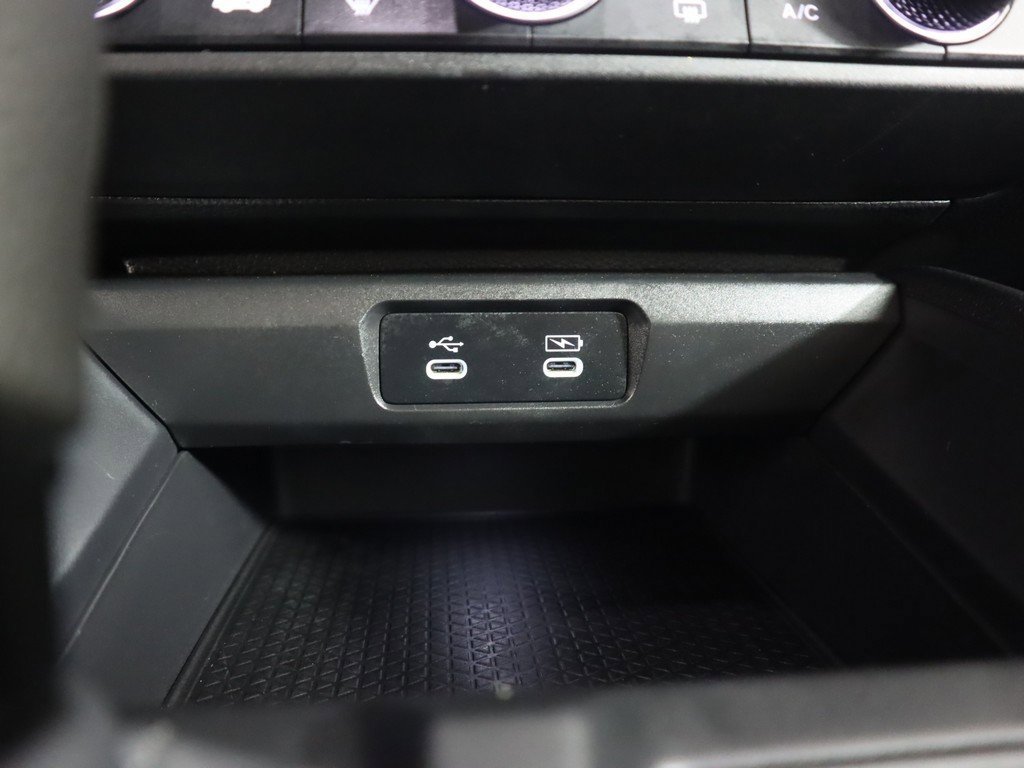 Certified 2025 Honda Accord LX image 43