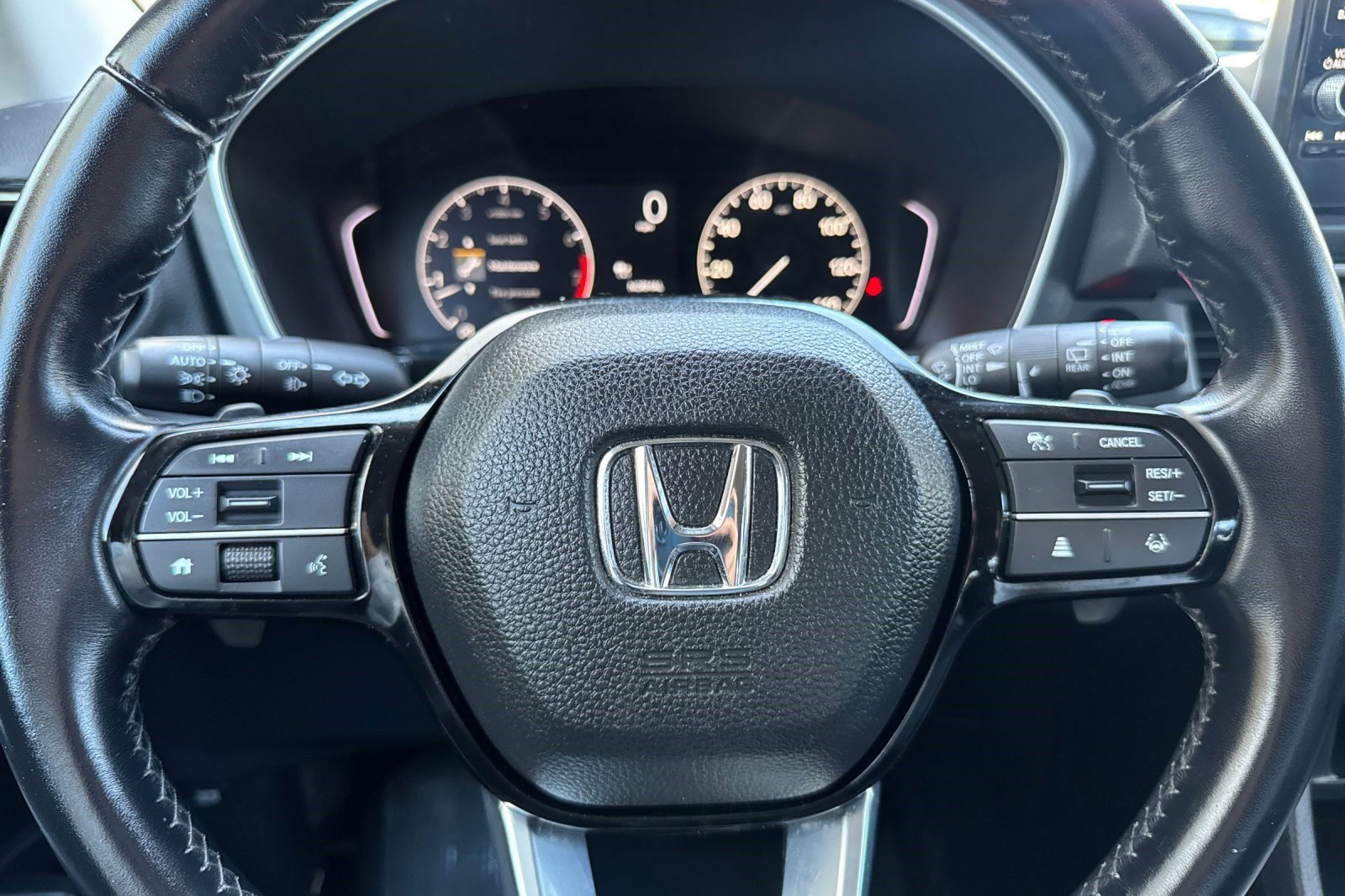 Certified 2025 Honda Pilot Touring image 11