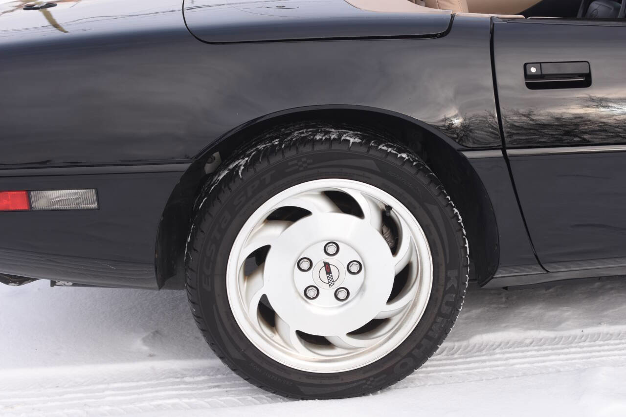 Used 1994 Chevrolet Corvette Convertible image 27
