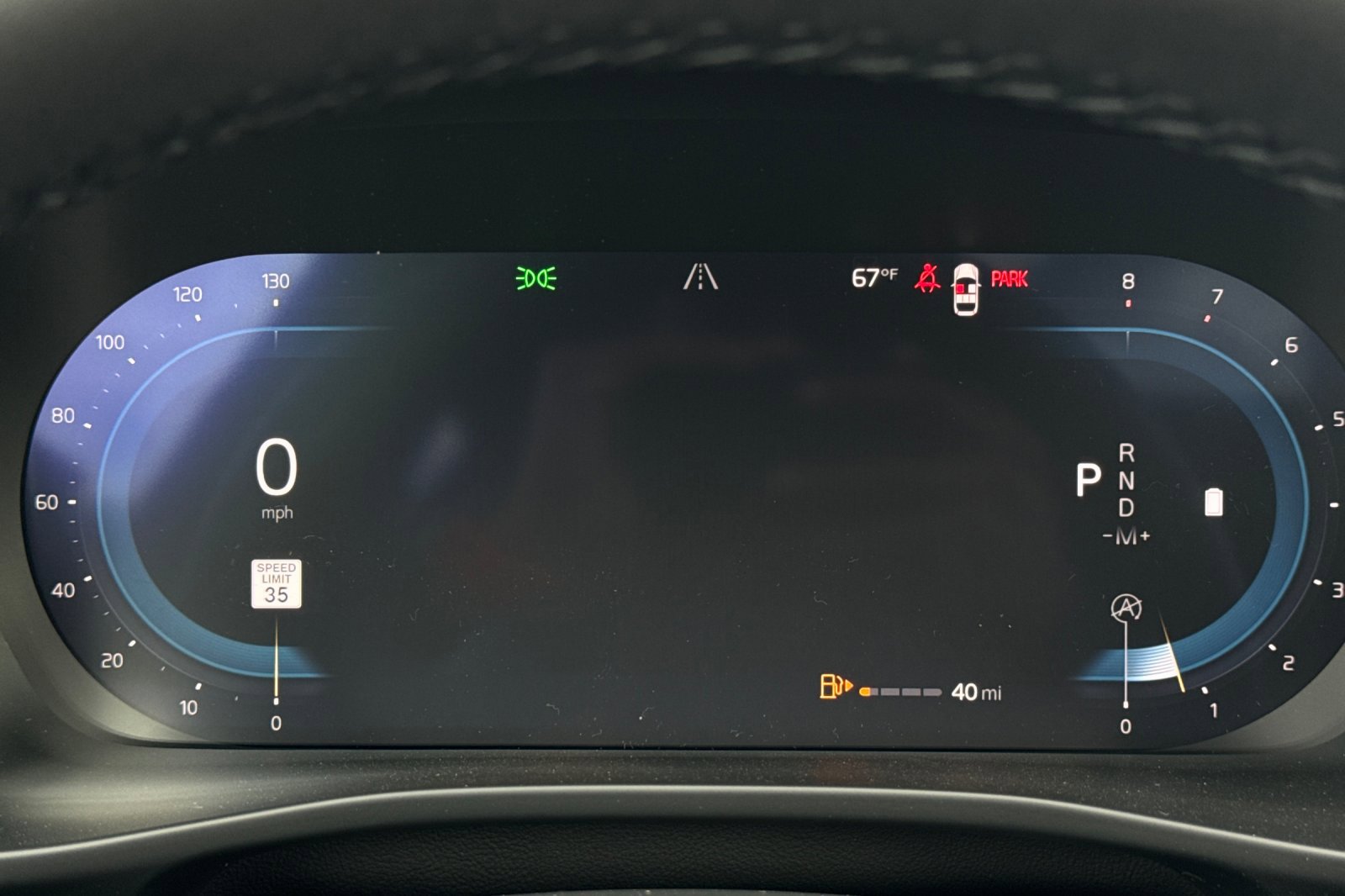 New 2025 Volvo XC40 B5 Ultra image 22