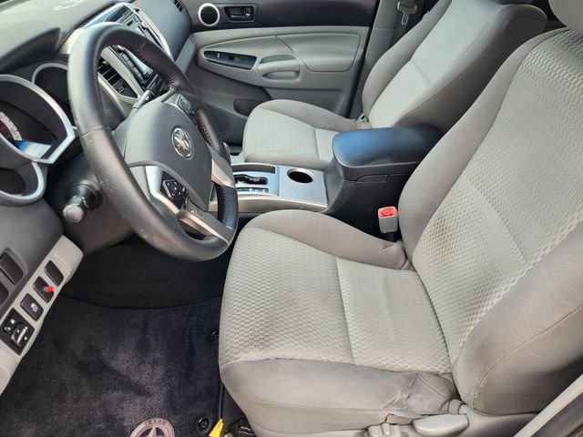 Used 2015 Toyota Tacoma PreRunner w/ SR5 Package image 13