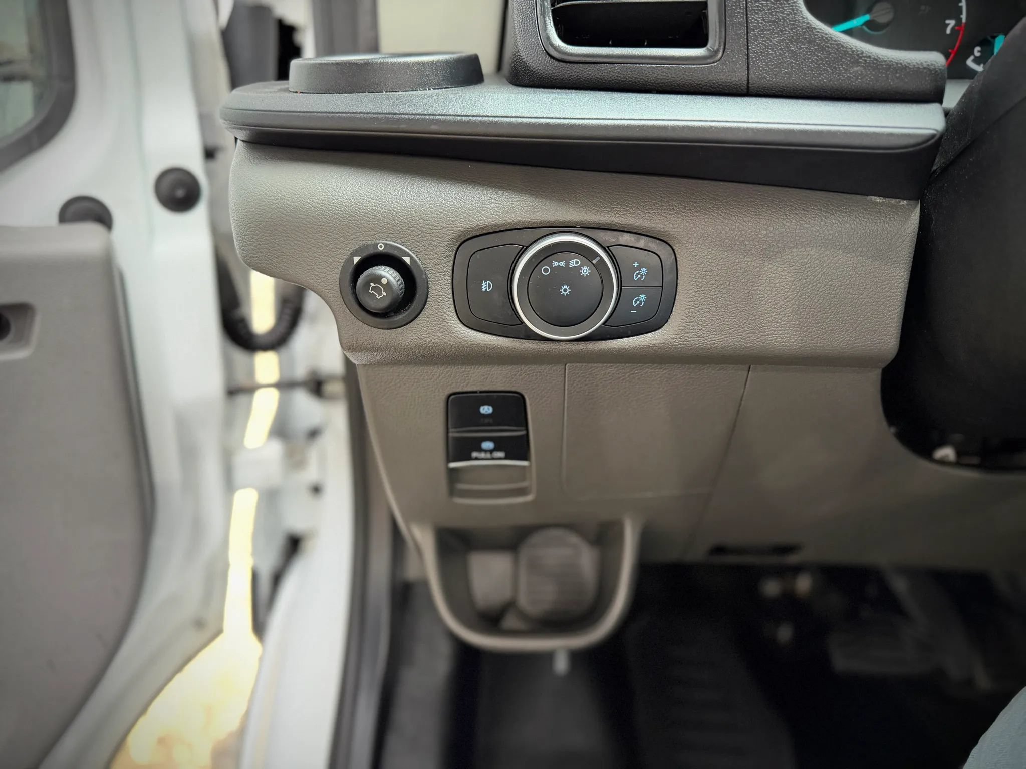 Used 2022 Ford Transit 250 Medium Roof w/ Interior Upgrade Package RWD image 32