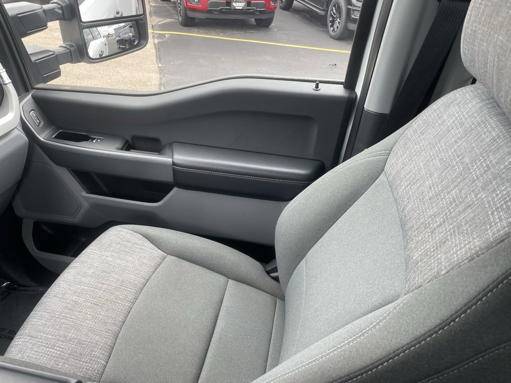Used 2024 Ford F250 XLT image 23