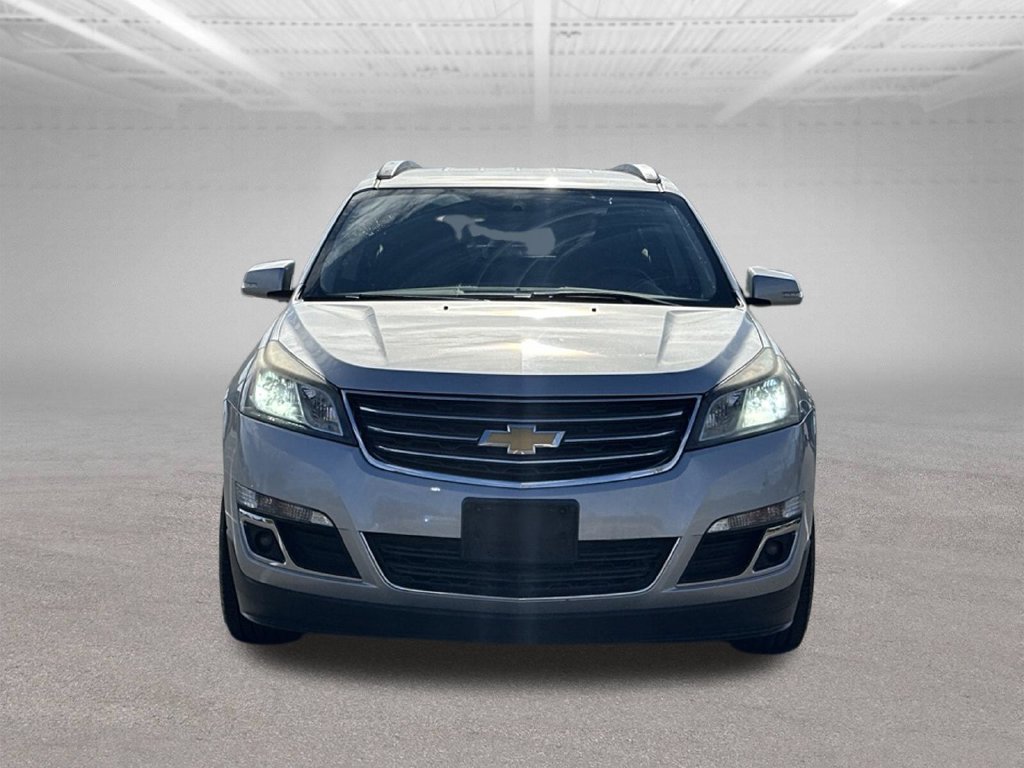 Used 2017 Chevrolet Traverse LT FWD image 2