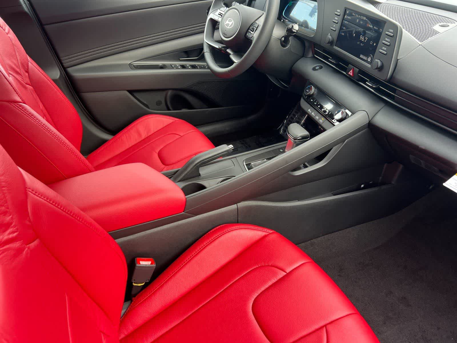 New 2026 Hyundai Elantra Sport FWD image 16
