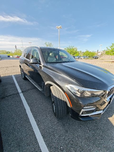 Used 2021 BMW X5 xDrive40i w/ Premium Package image 21