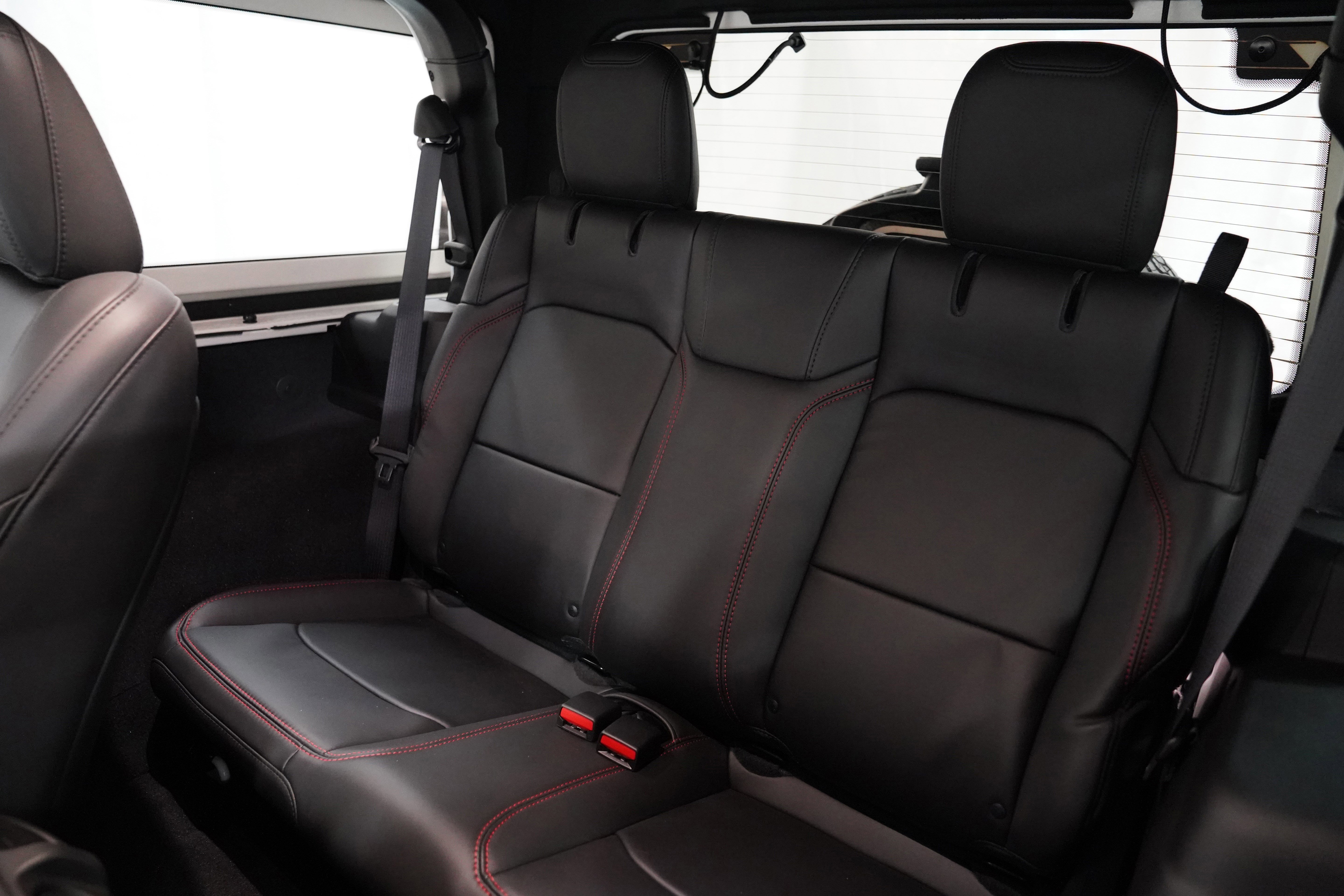 Used 2025 Jeep Wrangler Rubicon image 5