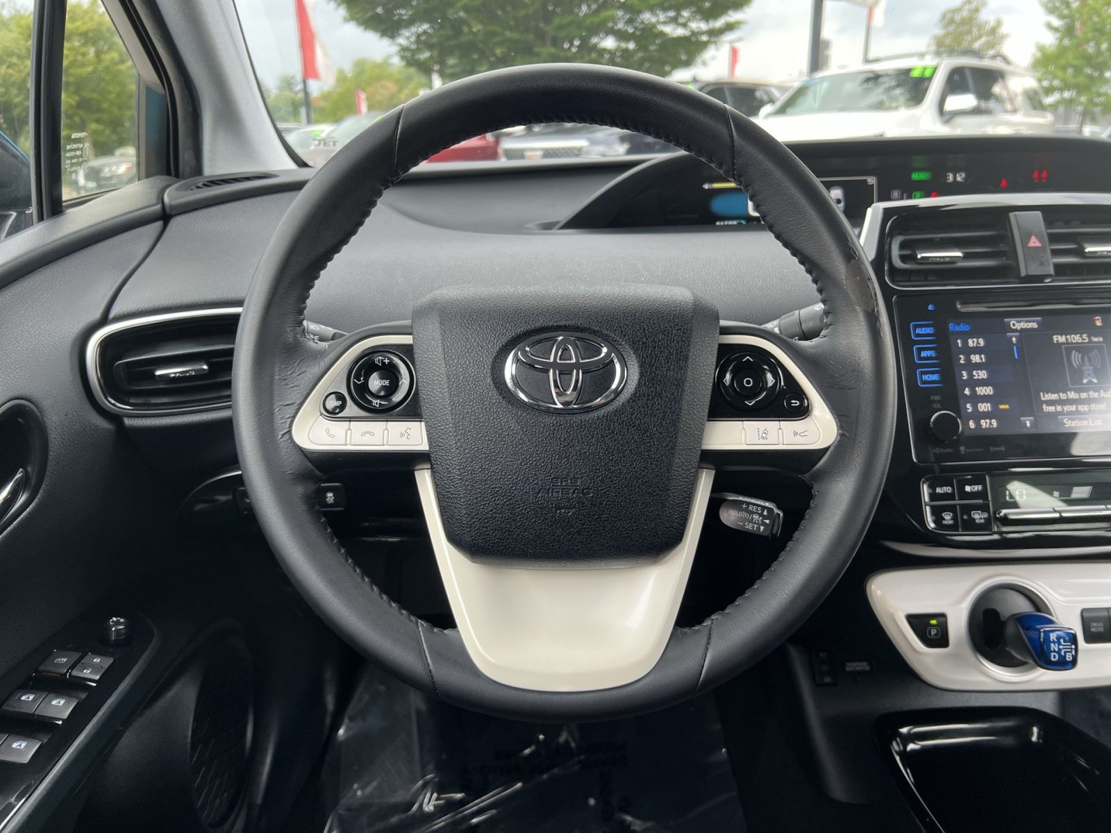 Used 2017 Toyota Prius Prime Plus FWD image 15