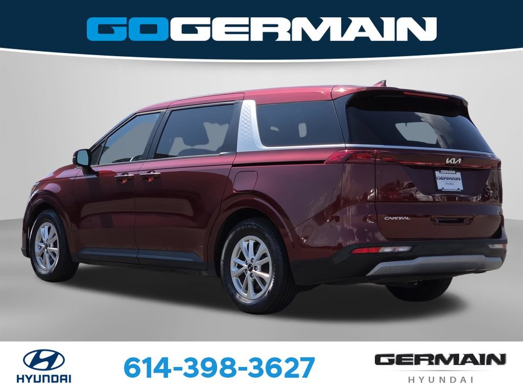 Used 2023 Kia Carnival LX FWD image 10