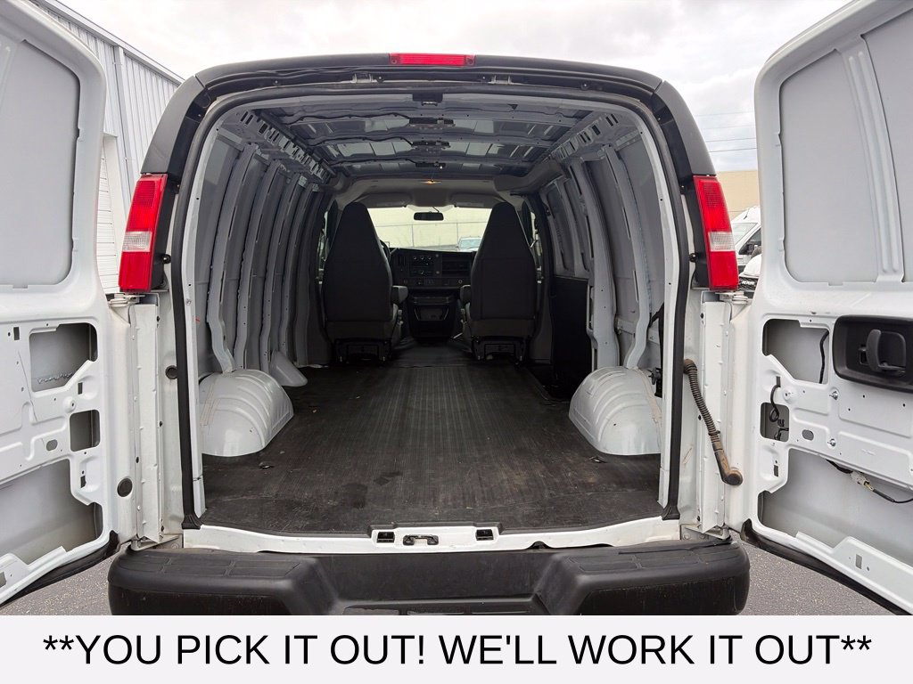 Used 2025 Chevrolet Express 2500 w/ Driver Convenience Package RWD image 8