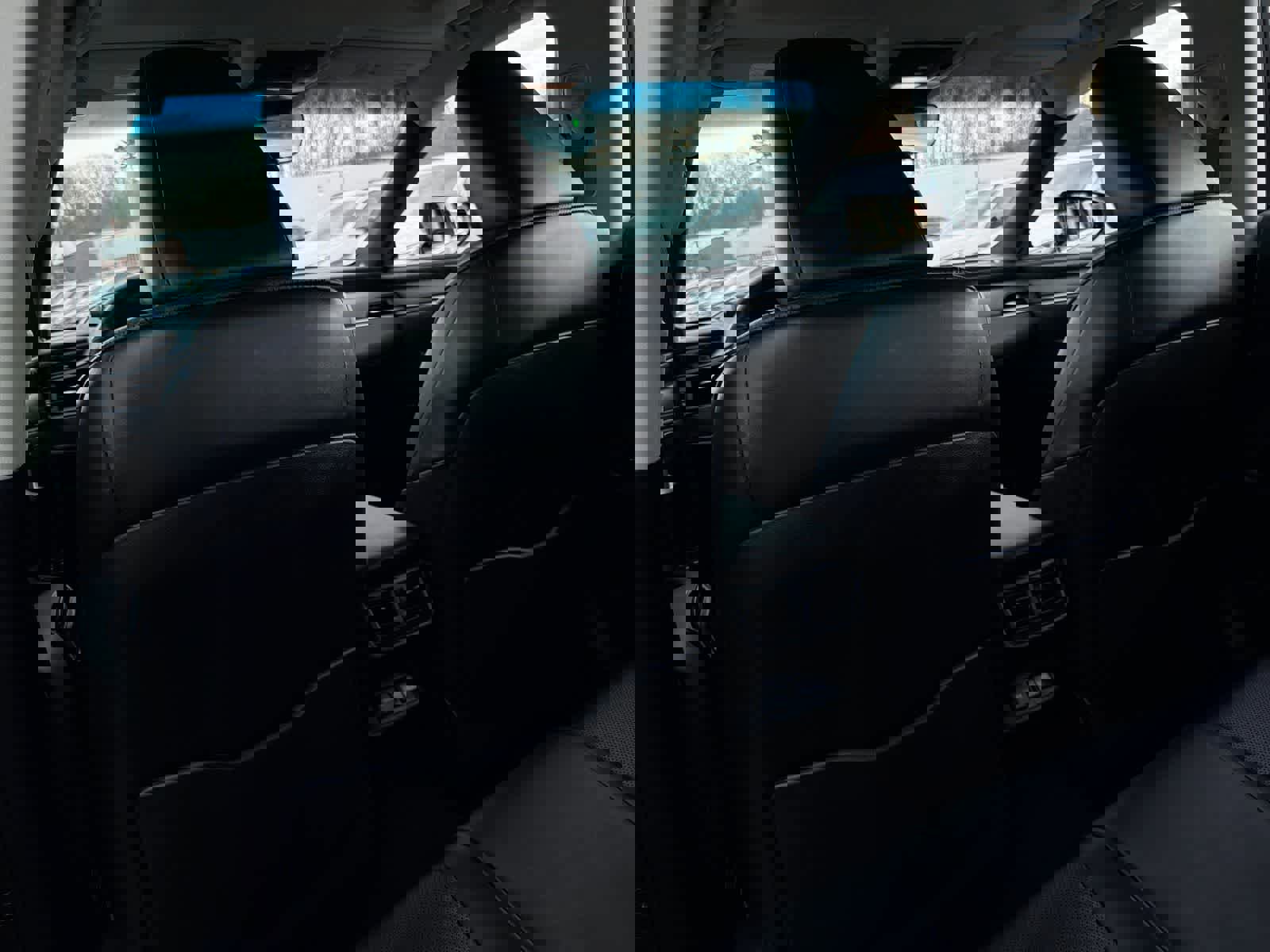 Used 2024 Lexus ES 350 w/ Premium Package image 19