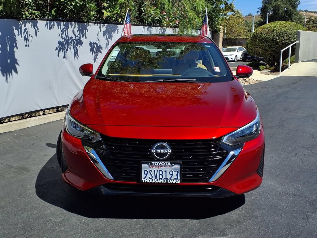 Used 2025 Nissan Sentra SV w/ SV Premium Package FWD image 2