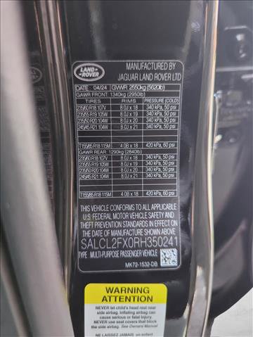 Used 2024 Land Rover Discovery Sport Dynamic SE image 28