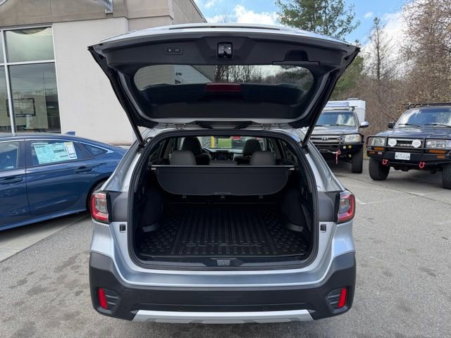 Used 2022 Subaru Outback Limited image 38