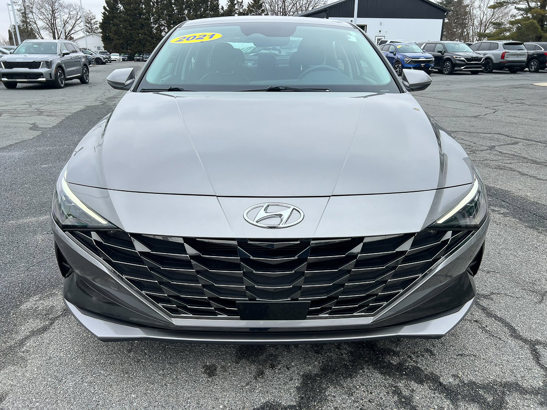 Used 2021 Hyundai Elantra Limited image 10
