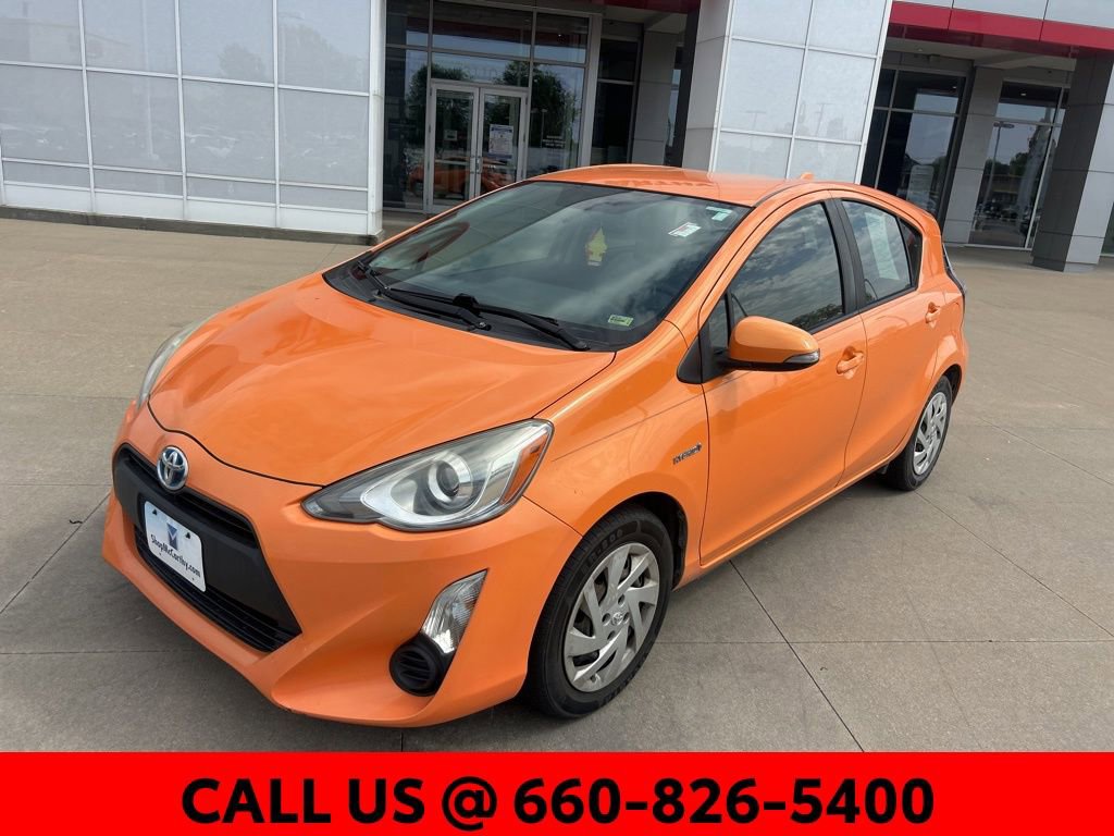 Used 2015 Toyota Prius C One image 2