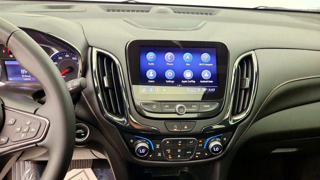 Used 2023 Chevrolet Equinox Premier FWD image 16