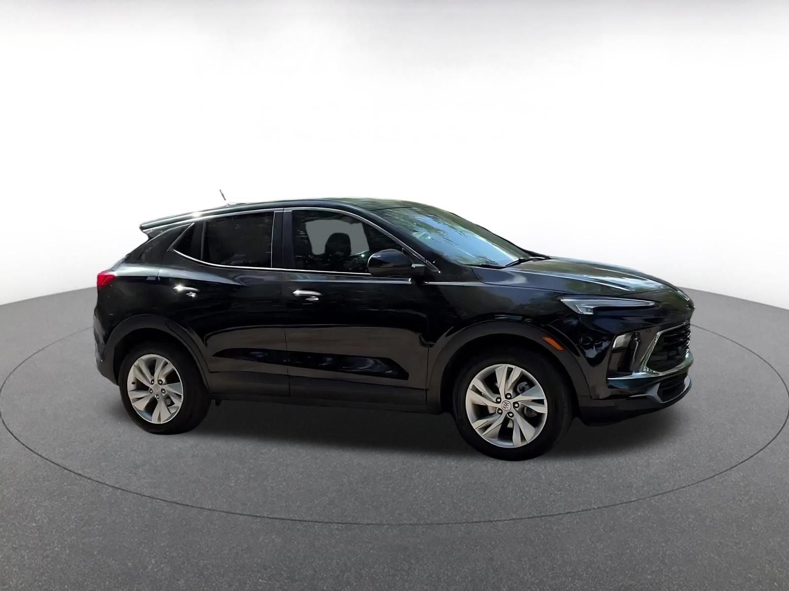 Used 2025 Buick Encore GX Preferred FWD image 2
