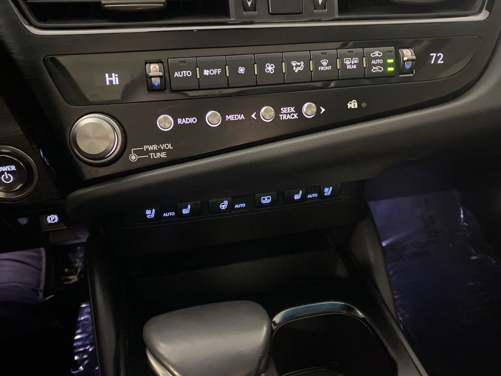 Certified 2025 Lexus ES 300h Ultra Luxury image 21