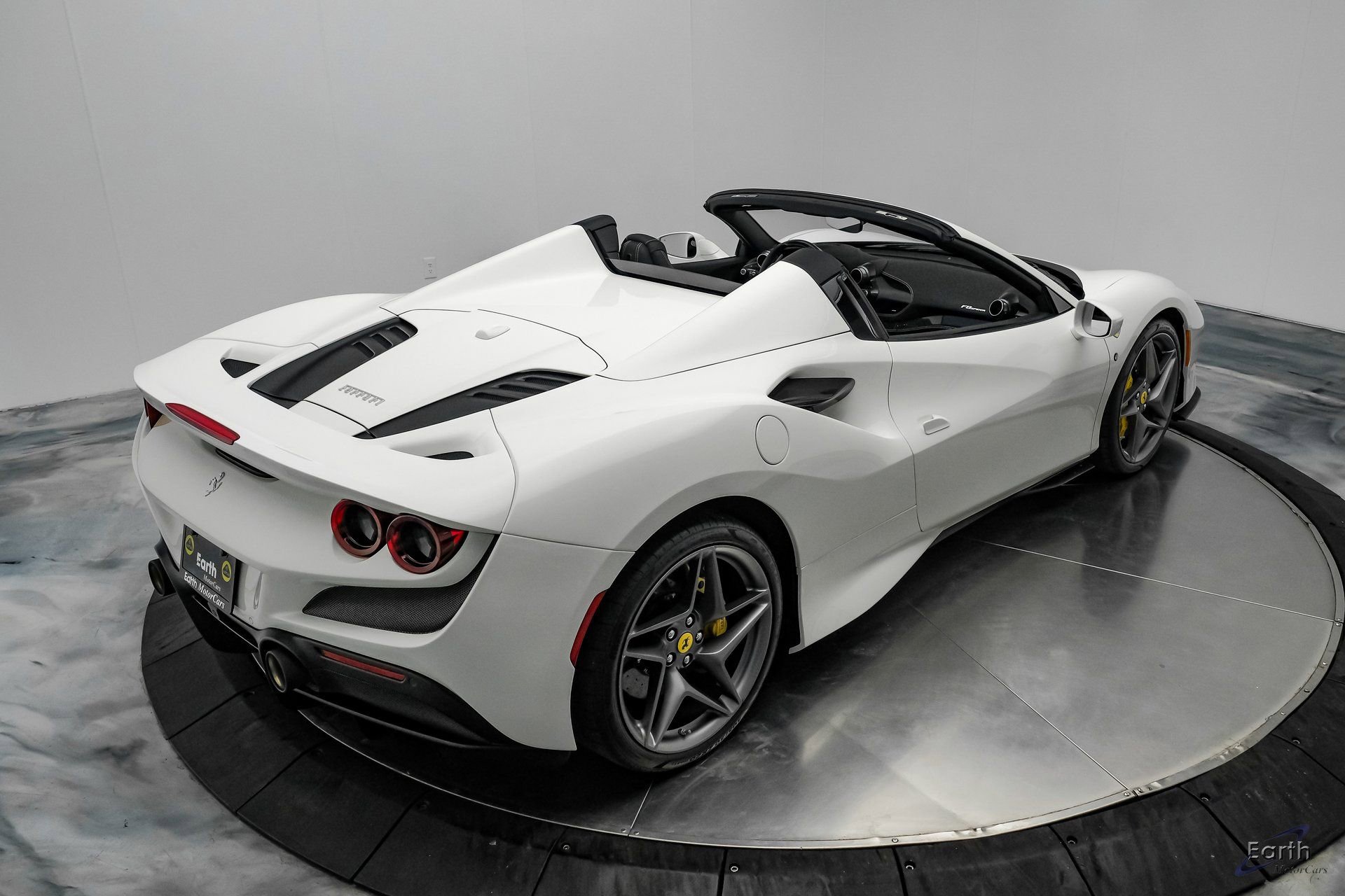 Used 2022 Ferrari F8 Tributo image 30