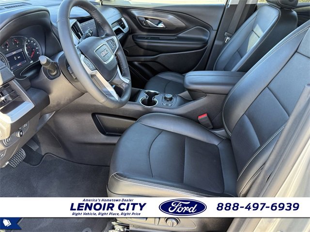 Used 2024 GMC Terrain SLT image 10
