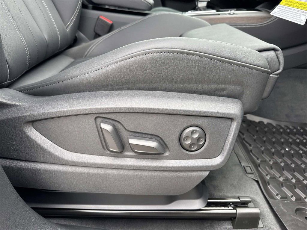 New 2025 Audi Q5 e Premium Plus image 19
