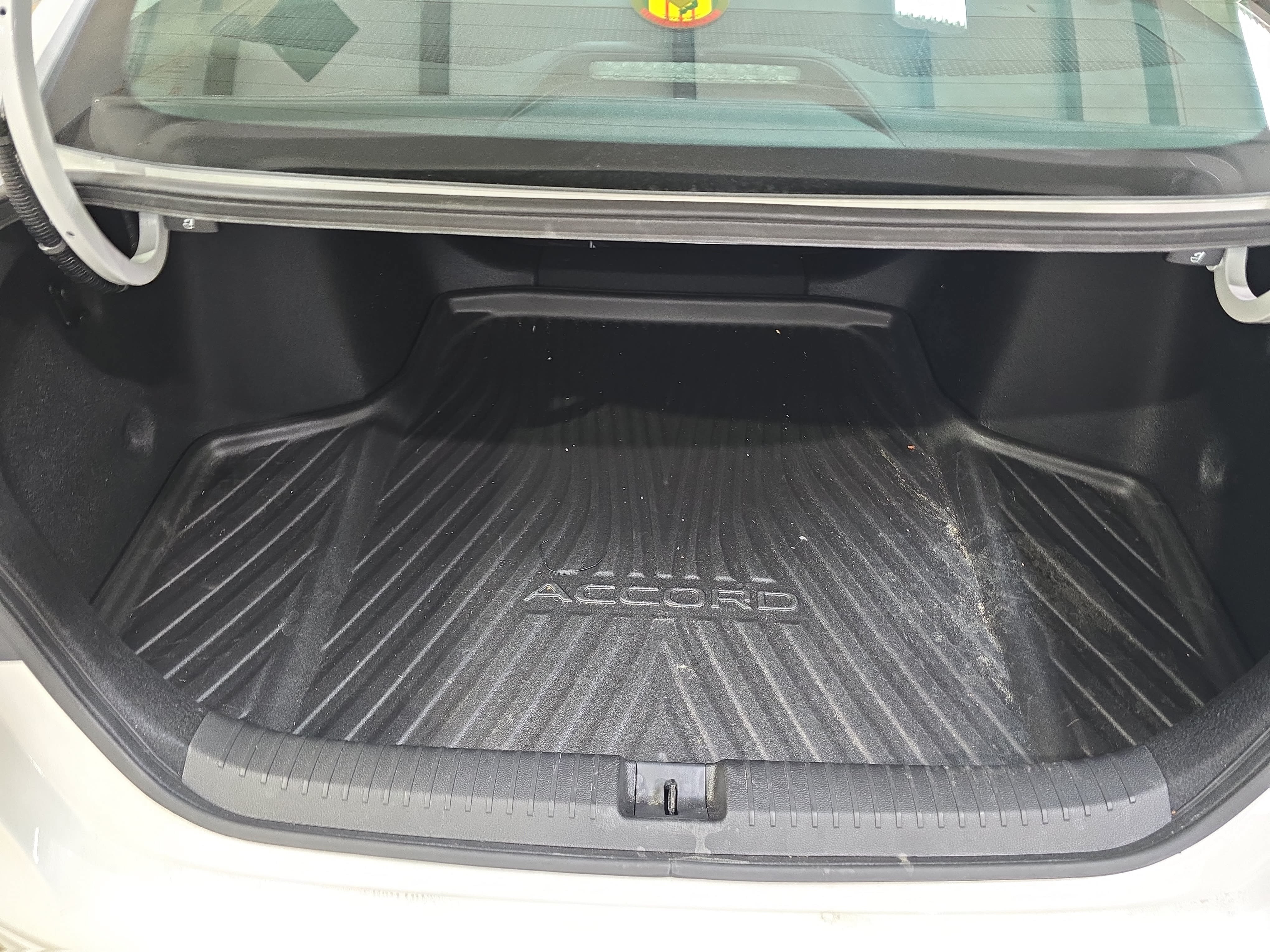 Used 2023 Honda Accord EX image 27