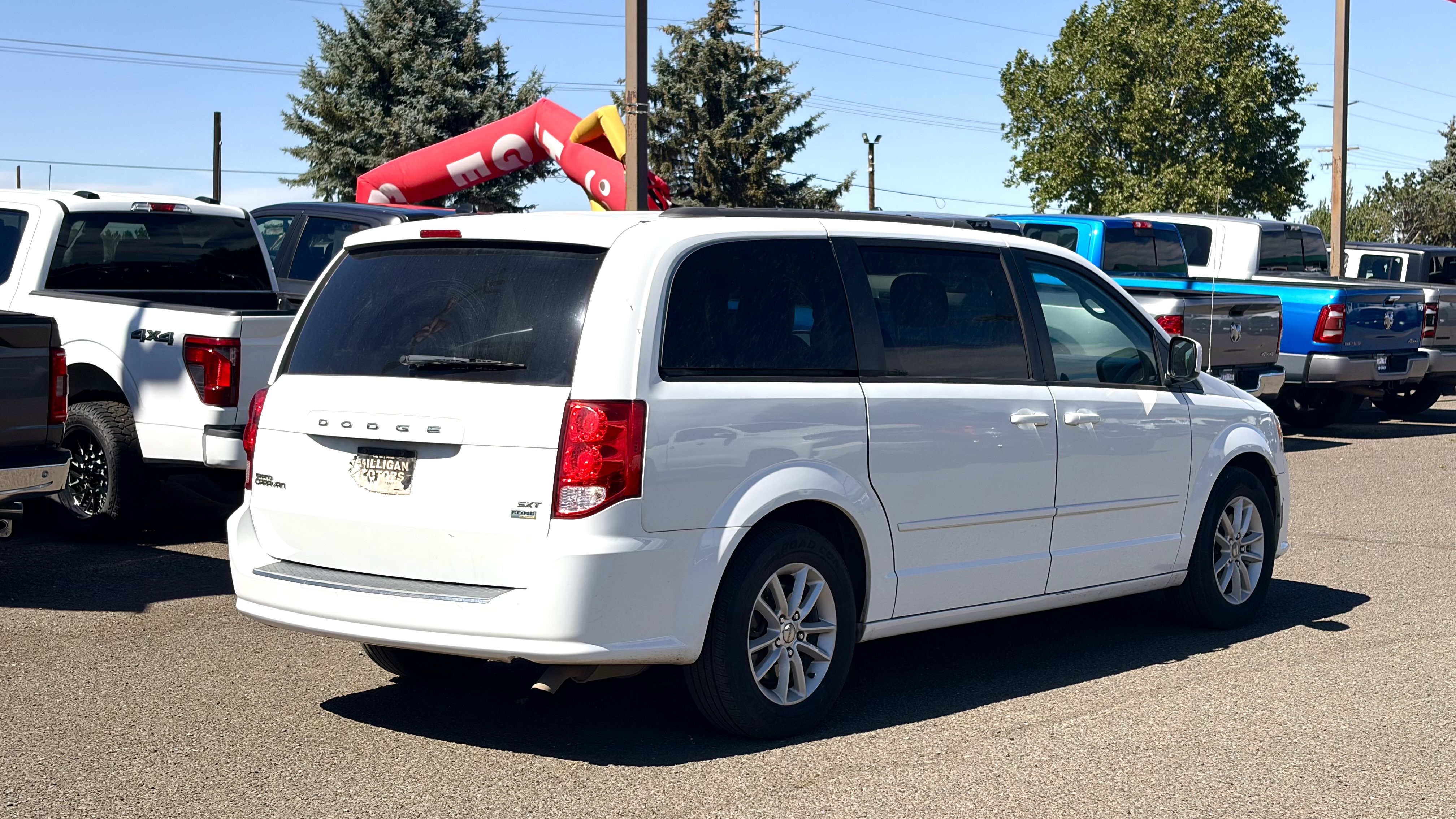 Used 2015 Dodge Grand Caravan SXT FWD image 5