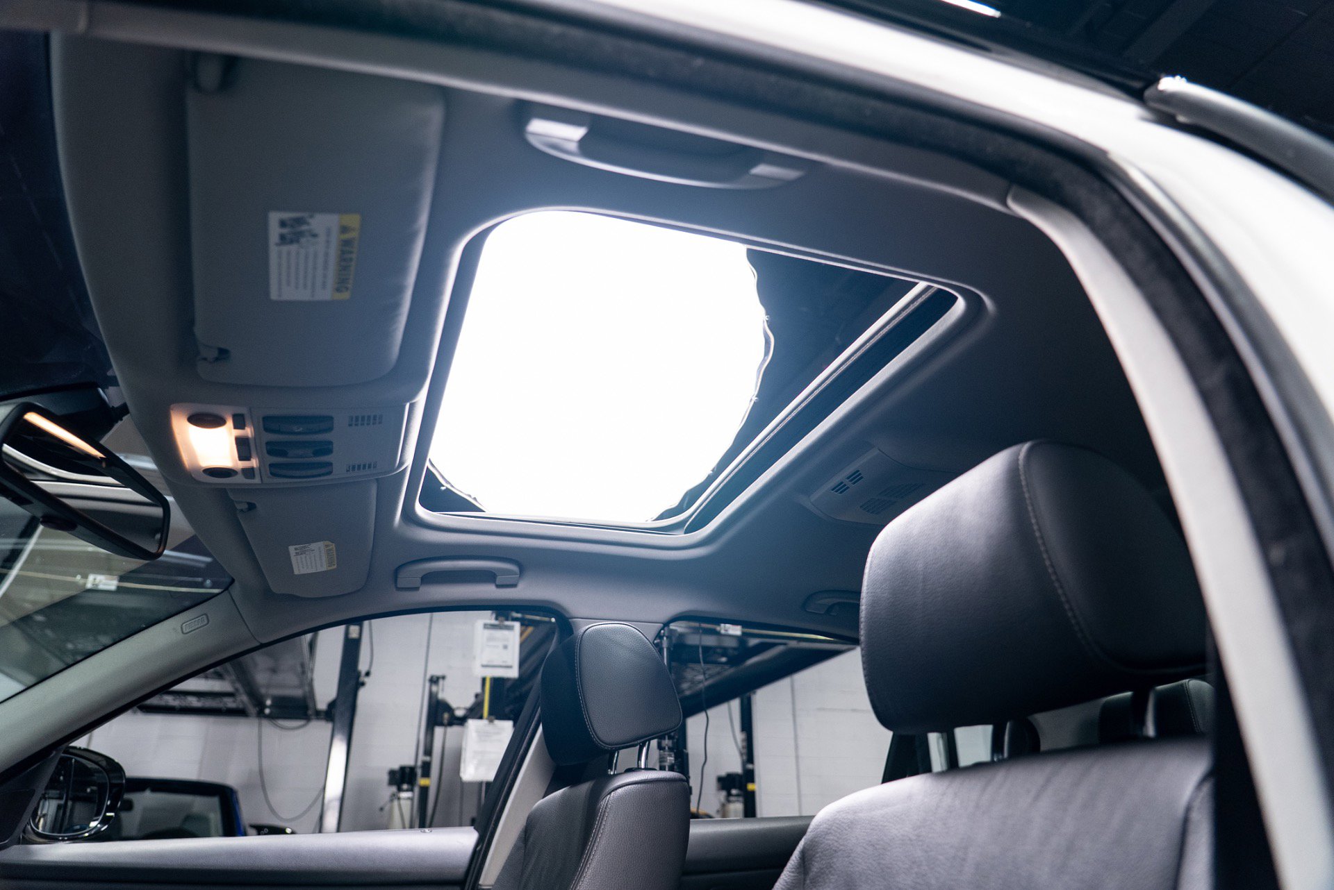 Used 2009 BMW 335i Sedan image 57