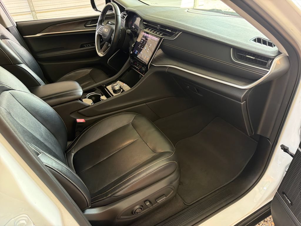 Used 2022 Jeep Grand Cherokee Limited RWD image 29