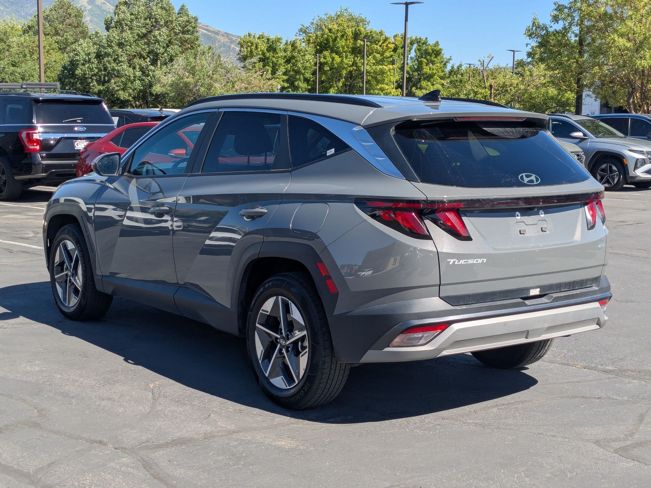Certified 2025 Hyundai Tucson SEL AWD/4WD image 9