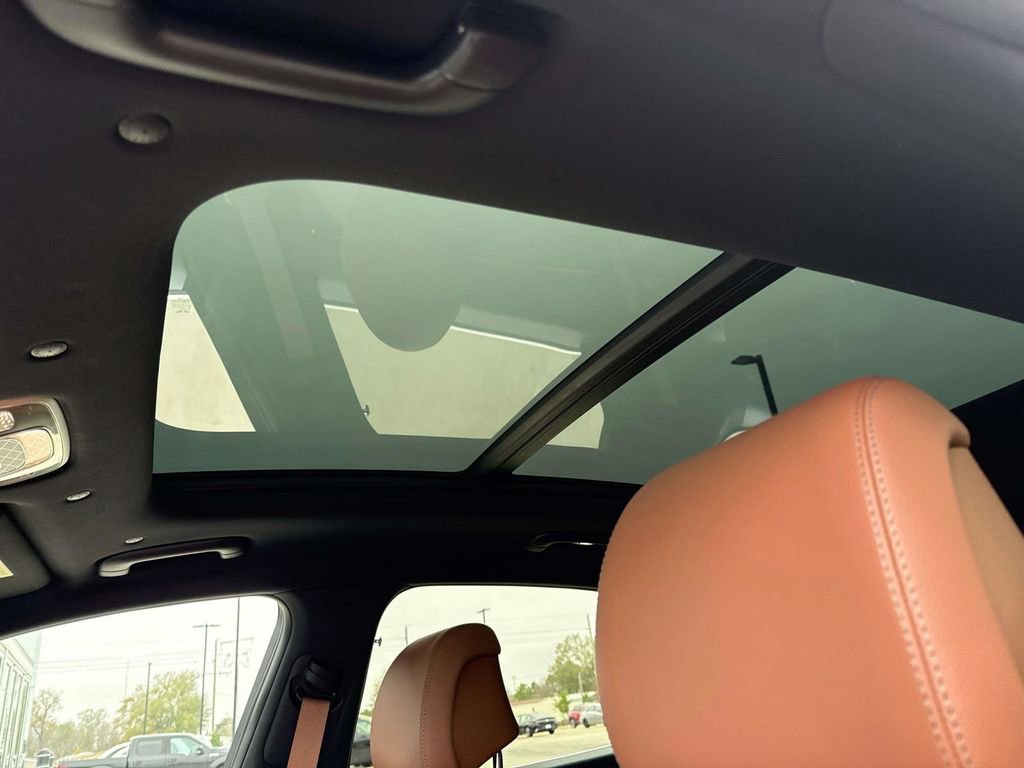 Used 2026 Genesis GV70 2.5T Advanced image 25