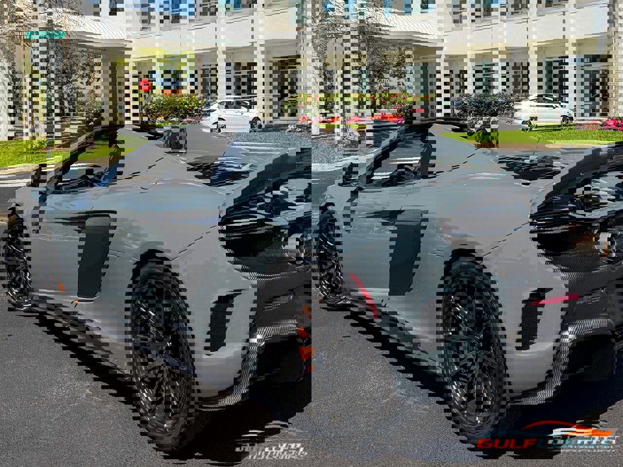 Used 2016 McLaren 675LT image 47