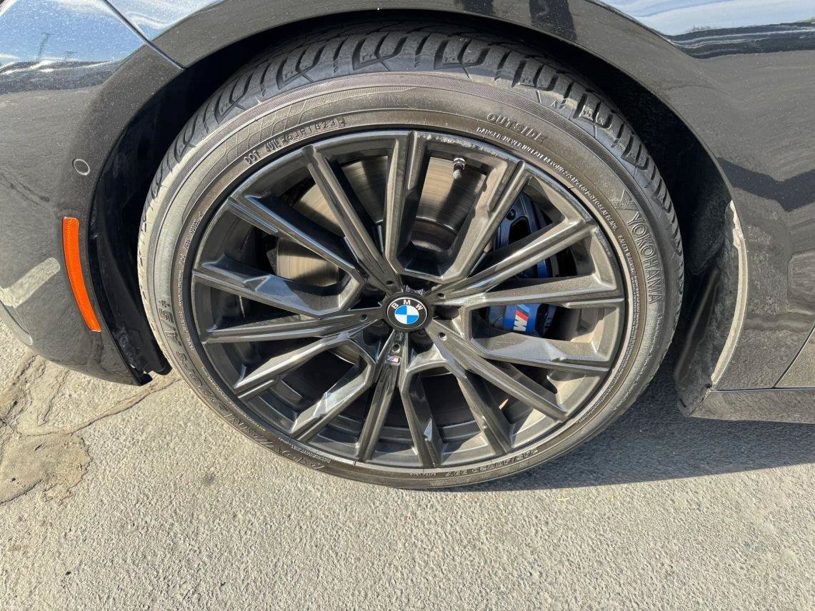 Used 2020 BMW 750i xDrive w/ Executive Package AWD/4WD image 9