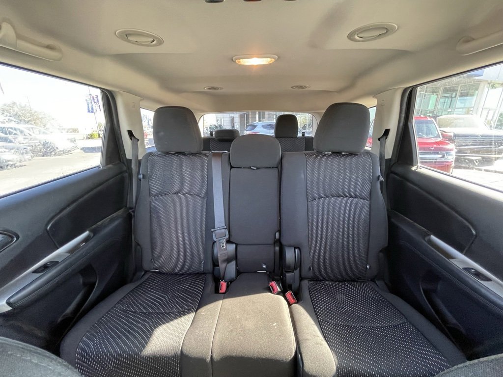 Used 2020 Dodge Journey SE w/ SE Popular Equipment Group image 30