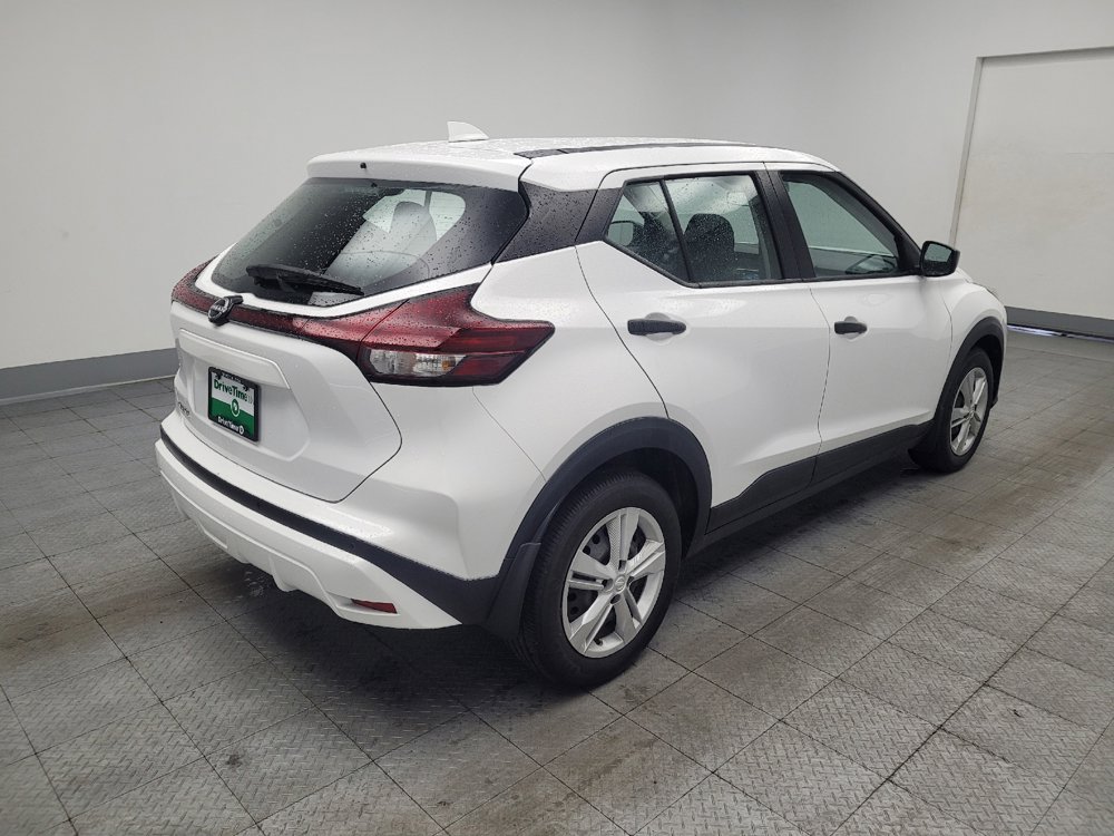 Used 2023 Nissan Kicks S FWD image 9
