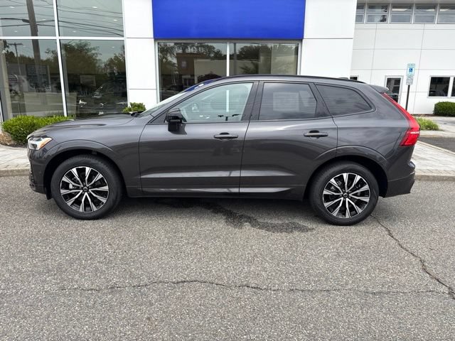 Used 2025 Volvo XC60 B5 Plus w/ Climate Package AWD/4WD image 2