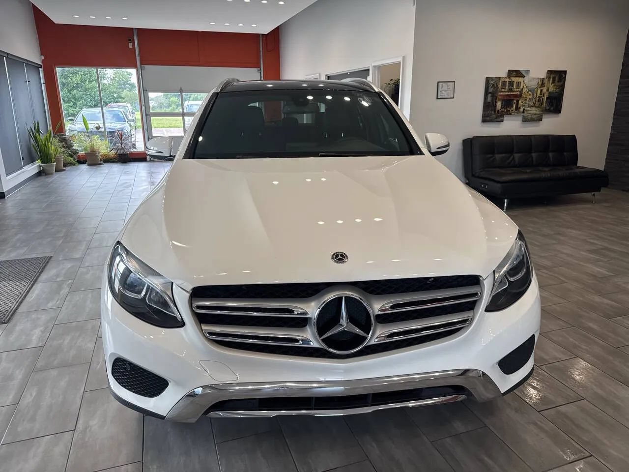 Used 2018 Mercedes-Benz GLC 300 4MATIC w/ Premium Package image 7