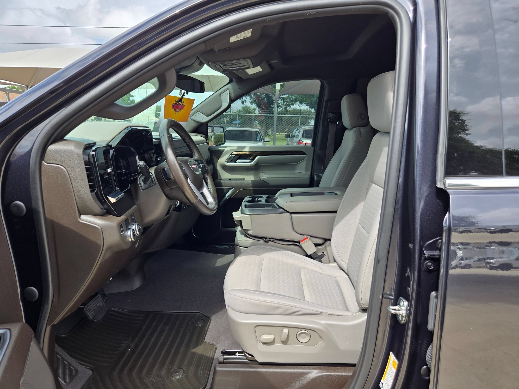 Certified 2023 GMC Sierra 1500 SLE RWD image 19