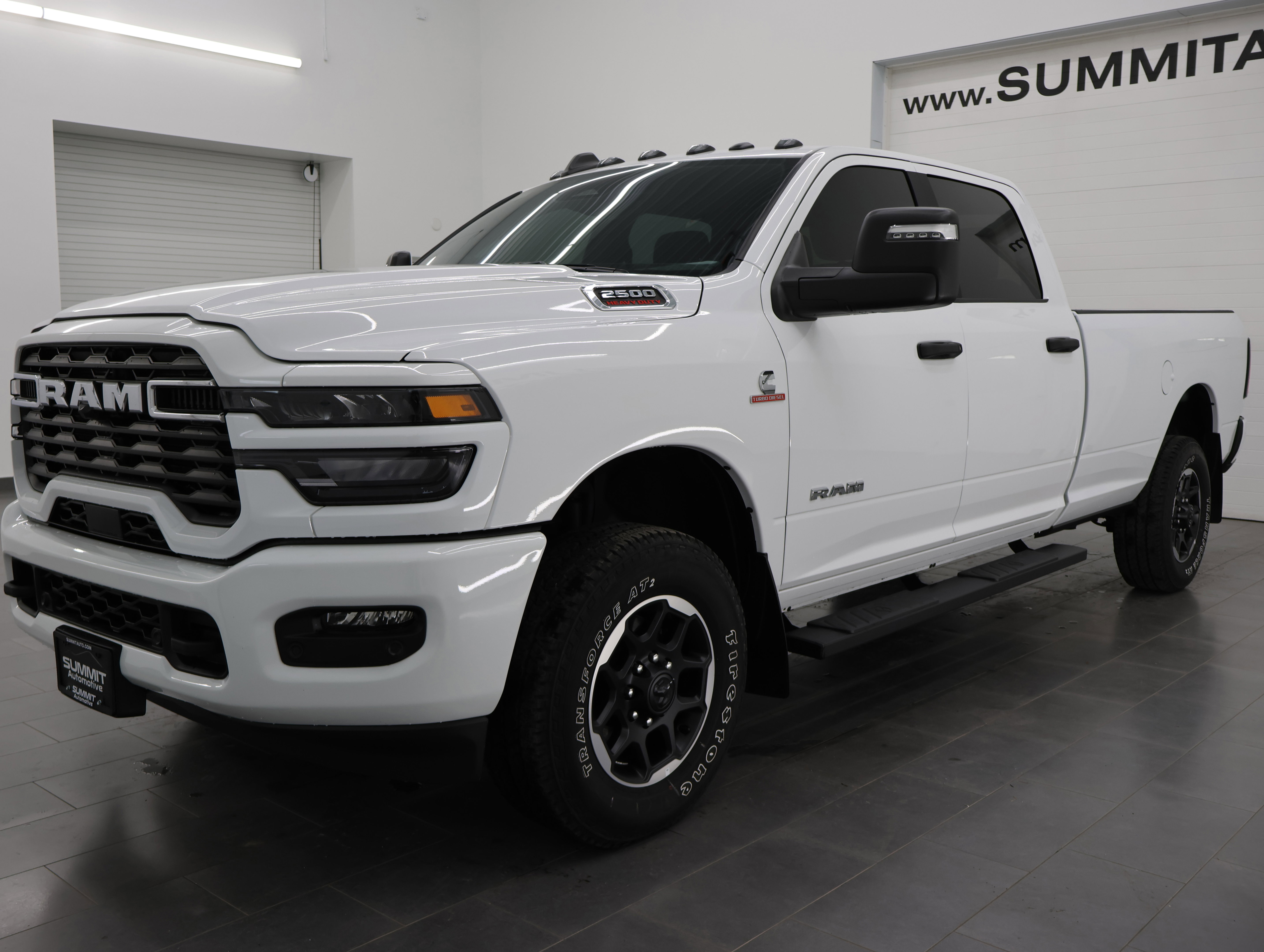 Used 2025 RAM 2500 Big Horn AWD/4WD image 7