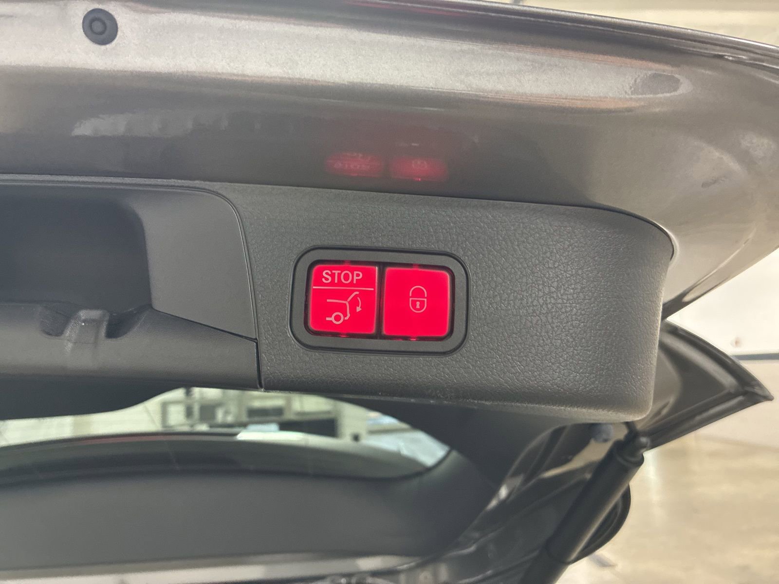 Used 2022 Mercedes-Benz GLB 250 4MATIC image 6