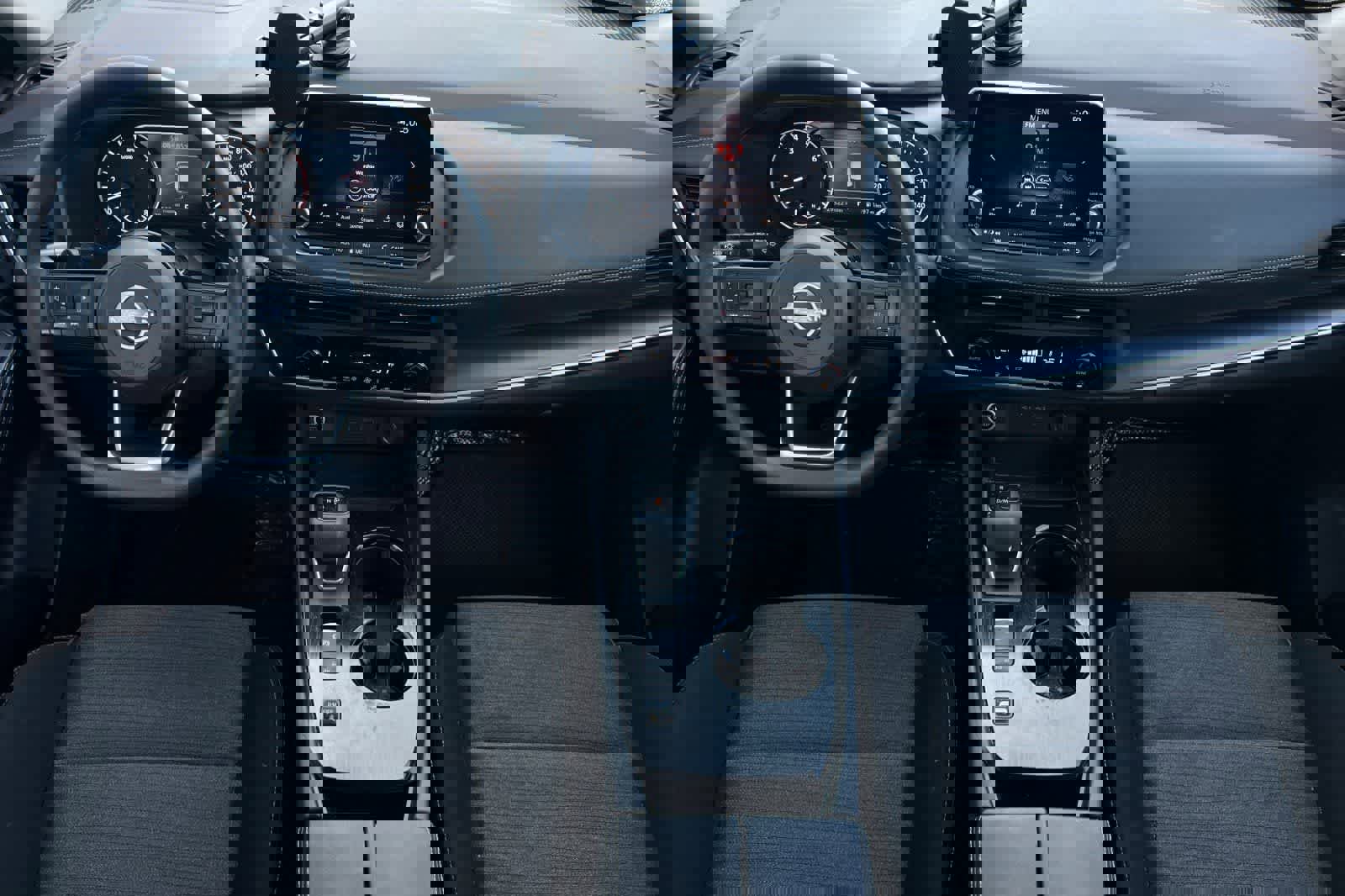 Used 2023 Nissan Rogue SV image 4