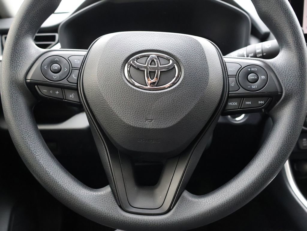 Used 2025 Toyota RAV4 XLE image 35