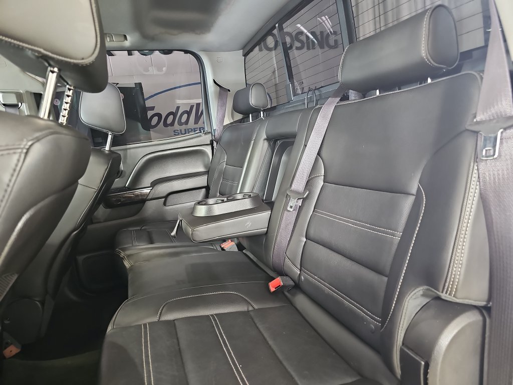 Used 2015 GMC Sierra 2500 Denali AWD/4WD image 17