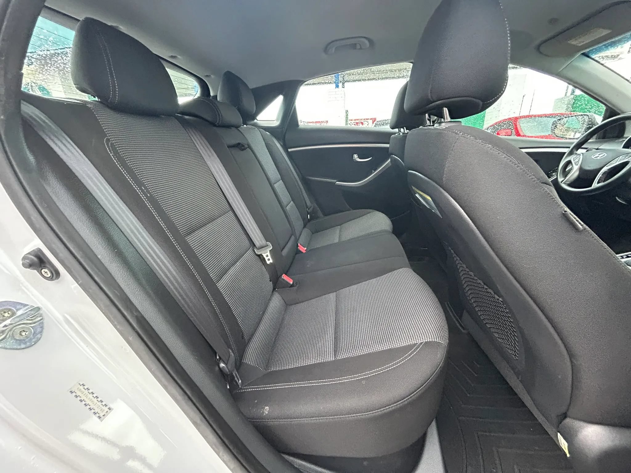 Used 2017 Hyundai Elantra GT FWD image 17