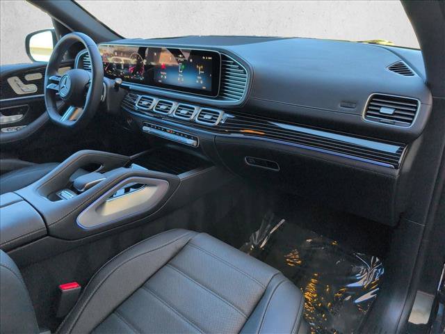 Used 2025 Mercedes-Benz GLS 580 4MATIC image 25
