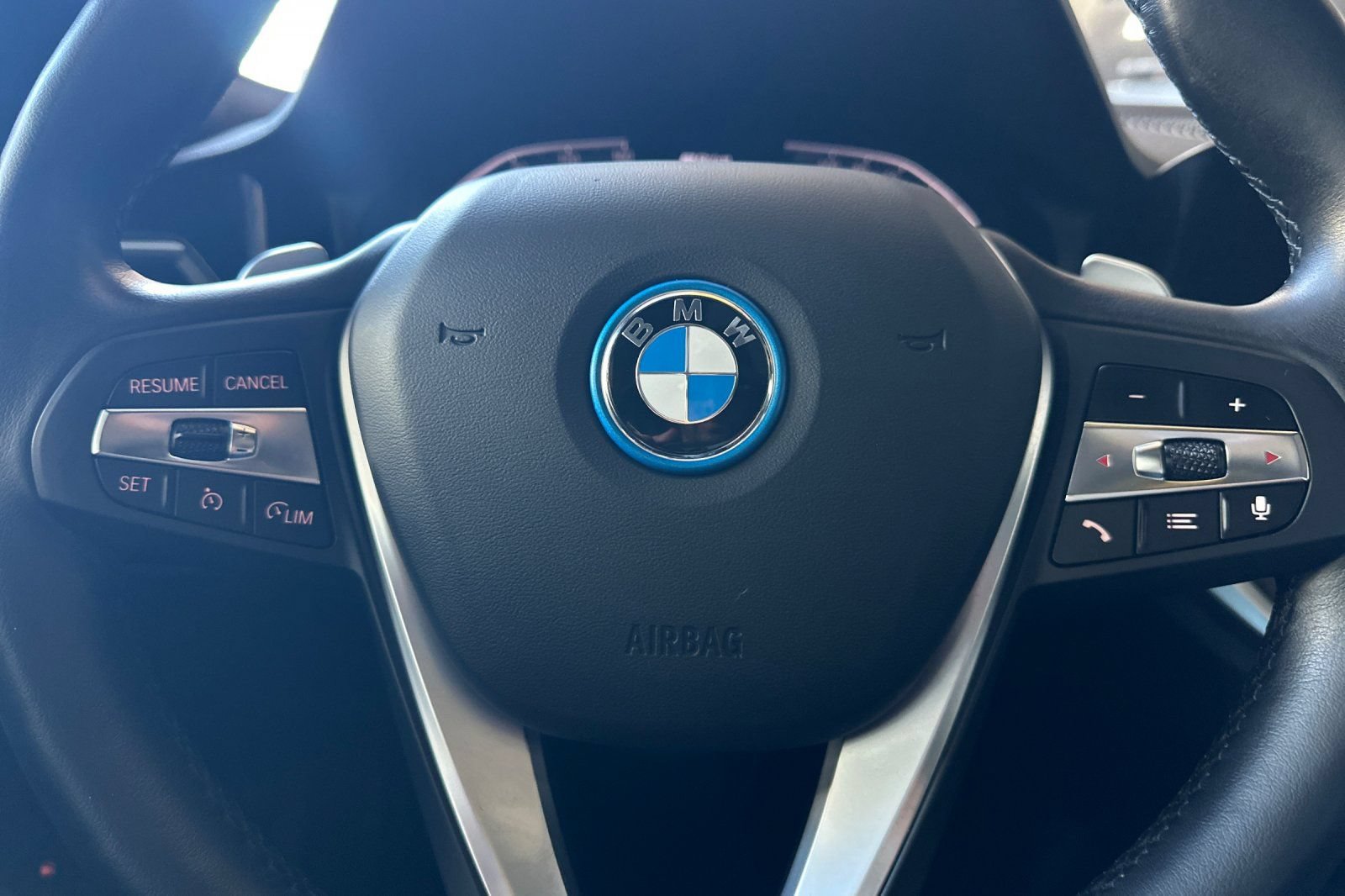 Used 2022 BMW 330e w/ Convenience Package RWD image 22