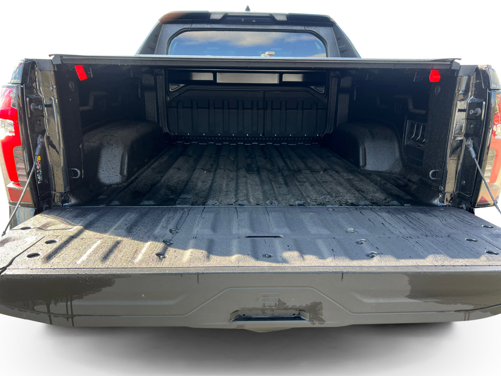 New 2024 Chevrolet Silverado EV RST AWD/4WD image 17