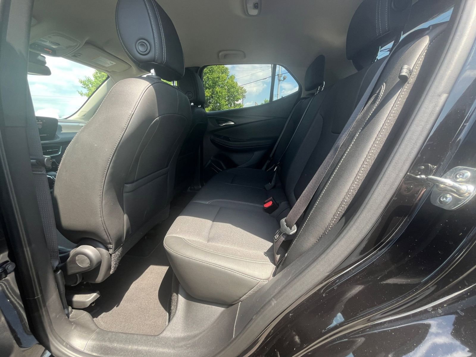 Used 2025 Buick Encore GX Preferred FWD image 23