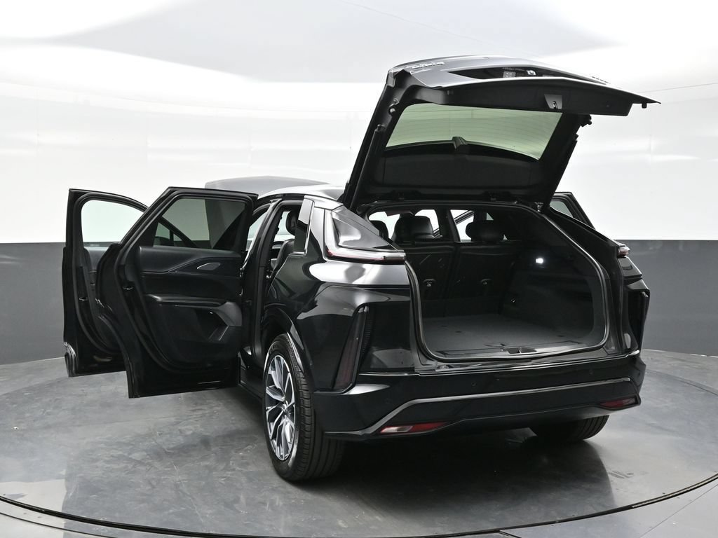 Certified 2025 Cadillac Lyriq Luxury AWD/4WD image 41
